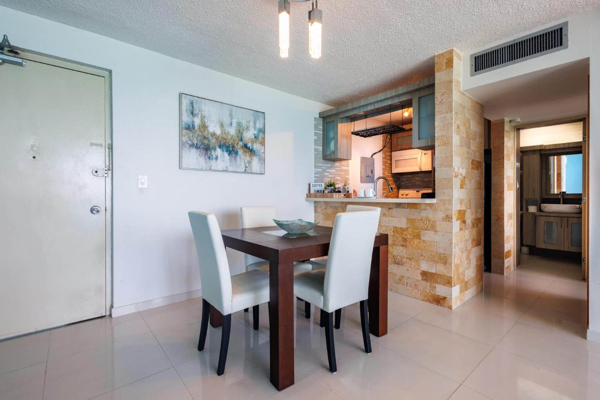 Apartment Beachfront Apartment- Near Foxwoods Casino San Juan