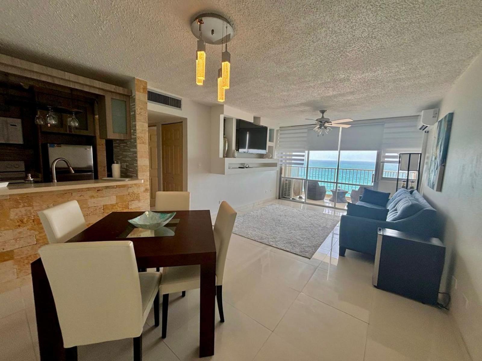 Apartamento Steps From Foxwoods Casino- Beachfront With Pools *