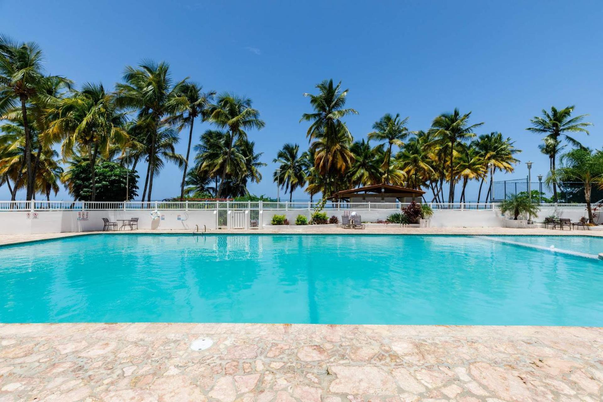 Steps From Foxwoods Casino- Beachfront With Pools Apartamento San Juan